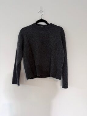 Babaton Aritzia Women's Crewneck Sweater in Charcoal Gray